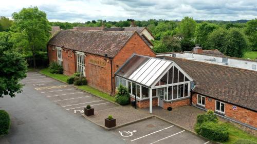 Meadow Farm Redditch by Marstons Inns - Hotel - Redditch