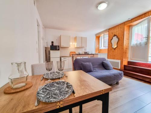 Apartment Les Figuiers by Interhome
