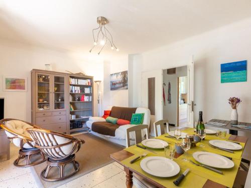 Apartment Le Roumanille by Interhome near A Pignata