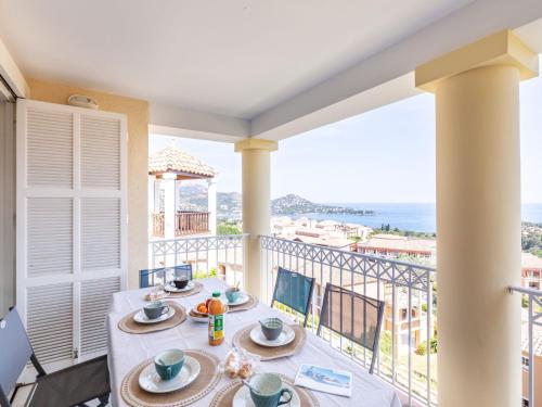 Apartment Les Bastides - O4 259 by Interhome in Saint-Raphael