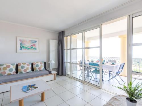 Apartment Les Bastides - O4 259 by Interhome in Saint-Raphael