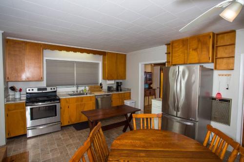 421 Eastview Drive in Shalimar (Florida)