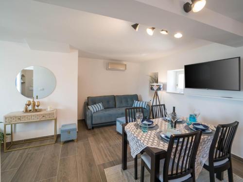 Holiday Home Villa Caterina by Interhome in Fiorini