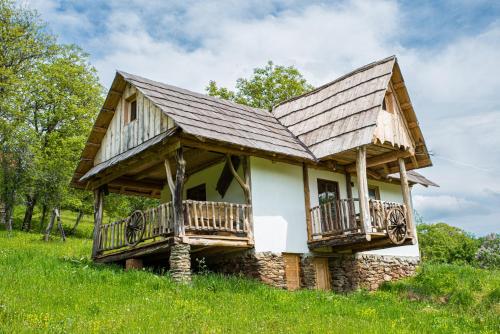 Viesnīcas āriene, RoVillage România (RoVillage Romania) in Păuleşti (Hunedoara)
