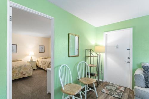 230 Surf Song Resort - image 3