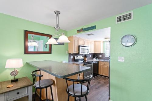 230 Surf Song Resort in St Pete Beach, USA