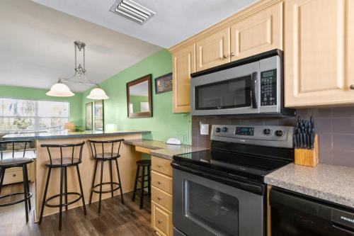 230 Surf Song Resort in St Pete Beach, USA