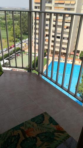 Espectacular apartment con piscina, vistas al mar y tranquilidad 10 min desde Valencia