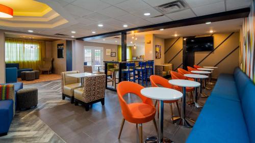 Best Western Plus Newport News Inn & Suites