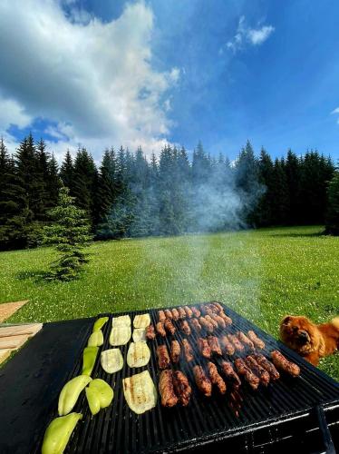 Kert, Rajska suma in Uskoci