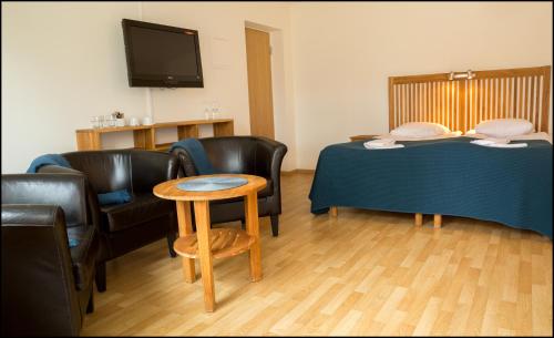 2 twin beds