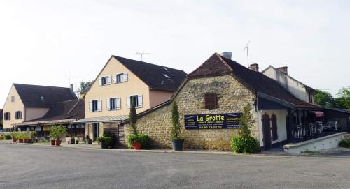 Hotel La Grotte Hotel de charme Savigny-en-Revermont