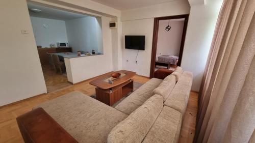 Apartment Chalovski, Skopje (foto 8)