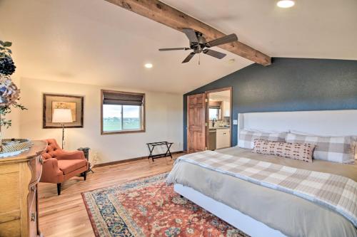 Lovely Barn Loft with Mtn Views on Horse Estate - main image