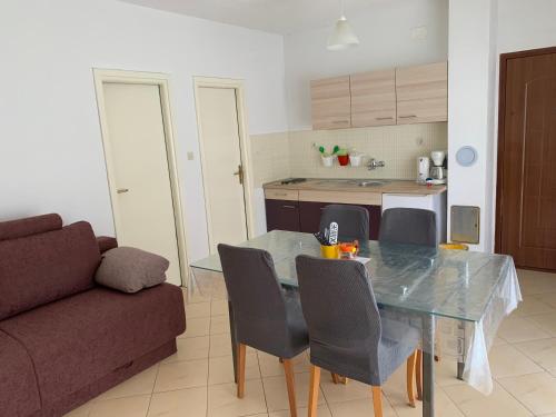Apartments Mais Tisno 3