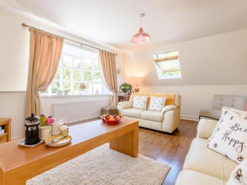 B&B Ystradgynlais - Waters Edge Apartment - Bed and Breakfast Ystradgynlais