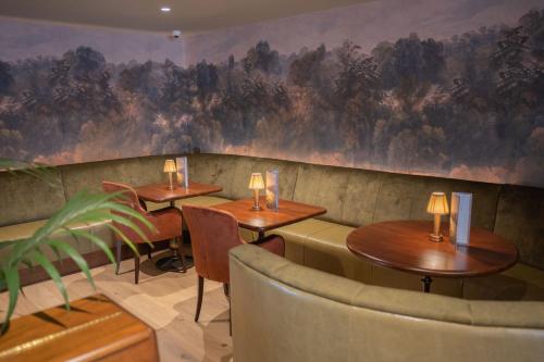 Lansdowne Kenmare - image 4