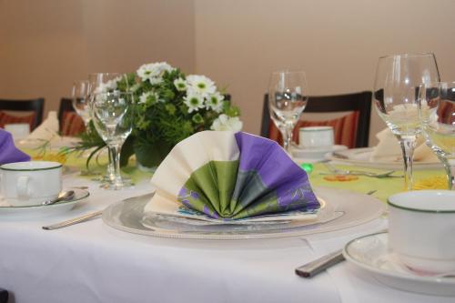Landhotel Lowenbruch - 식음료(F&B)