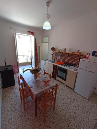  Casa vacanze sul Corso, Pension in Trabia