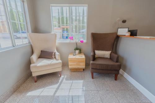 ล็อบบี้, เดอะ โยซาเมติ อินน์ (The Yosemite Inn) in มาริโปซา (CA)