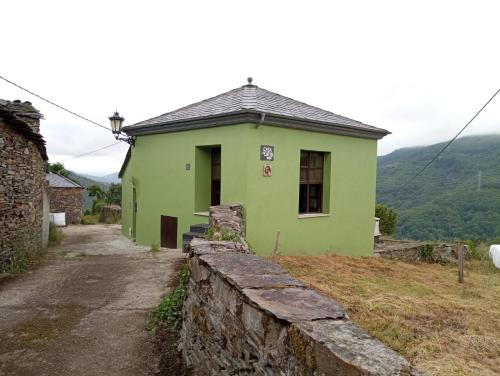 Casa Rural de alquiler integro La Cantina de Villarmayor-Asturias - Accommodation - Villarmayor