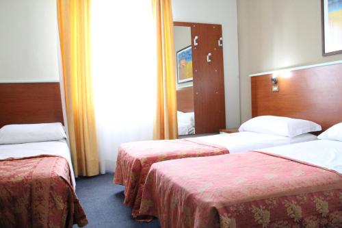 Hotel MM Dateo, Милан (фото 6)