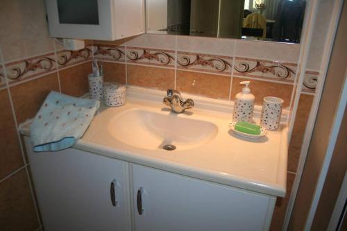 Konakli Apartments Izmir - image 10