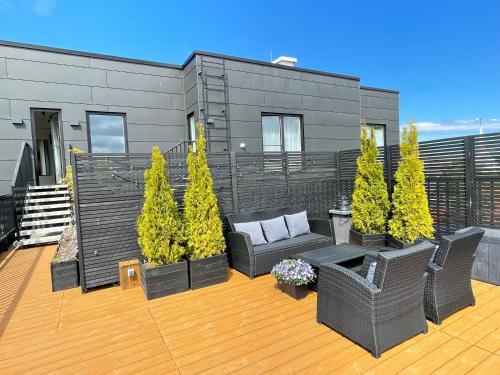 City Terrace Apartment Avangard - Large private roof terrace, Tallinn