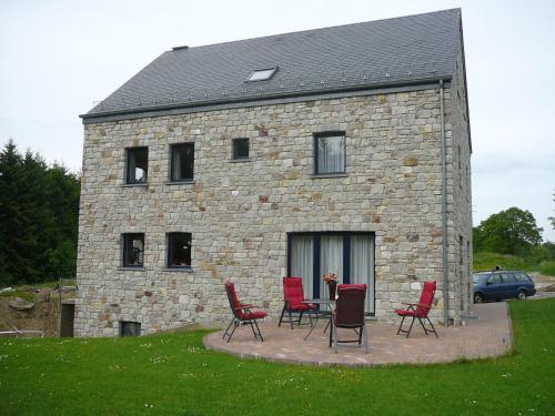 Le Bernister parking privé – Malmedy, MI