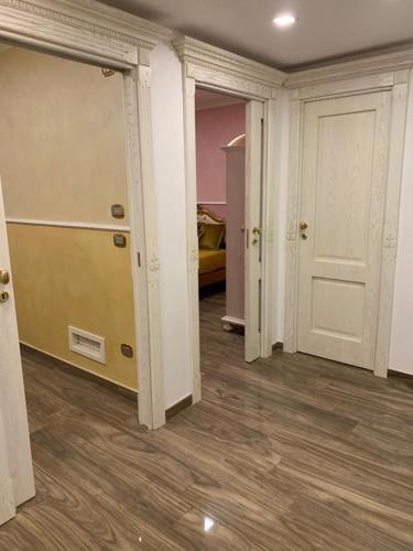  le 4 stelle luminose, Unterkunft in Trinitapoli