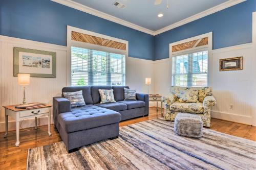 Cottage with Porch - 3 Min Walk to Bay St Louis in Bay Saint Louis, USA