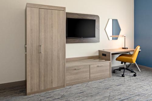 Holiday Inn Express & Suites Palm Desert - Millennium, an IHG Hotel in Palm Desert, USA