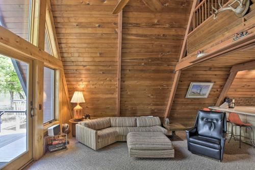 Lake Pepin Cottage with Decks and Private Beach! in Stockholm, USA