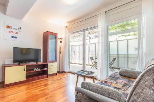 One-Bedroom Apartment image 10