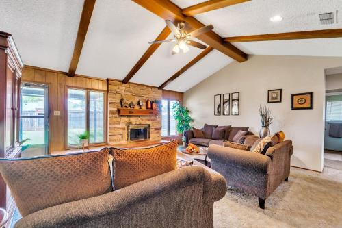 Homestead House - In Shadow Hills Golf Course Division Home - image 12