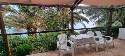  Apartments Anica Beber in Borovići