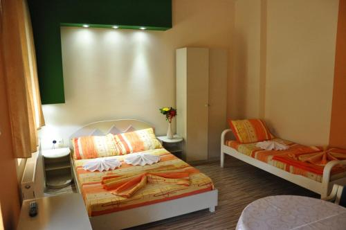 Guest House Rooms Turist - image 13
