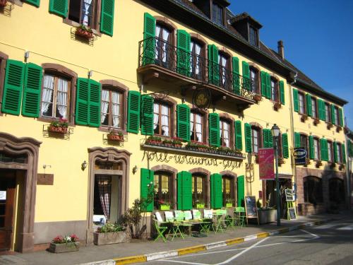 photo chambre Hotel Restaurant Aux Trois Roses