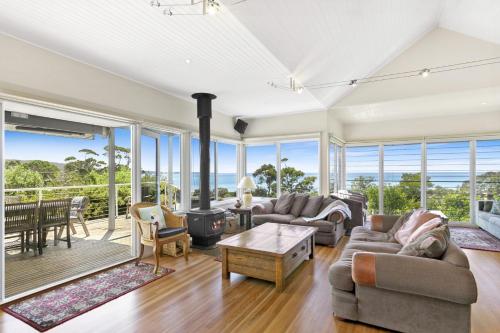 Fernview, Lorne