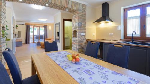 Konyha, Holiday Home Pahari by Rent Istria in Ročko Polje