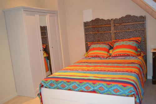Escale à Villeperdue chambre JÜRMALA (Escale a Villeperdue chambre JURMALA) in Saint-Épain