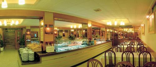 المرافق, HOTEL CONTINENTAL in كوستا برافا ي ماريسمى