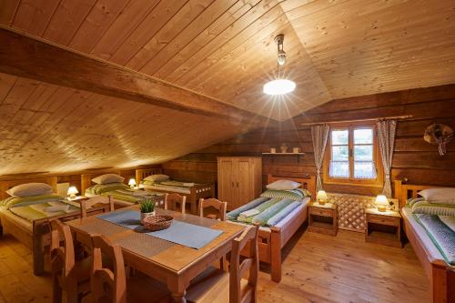 Family Room with Garden View