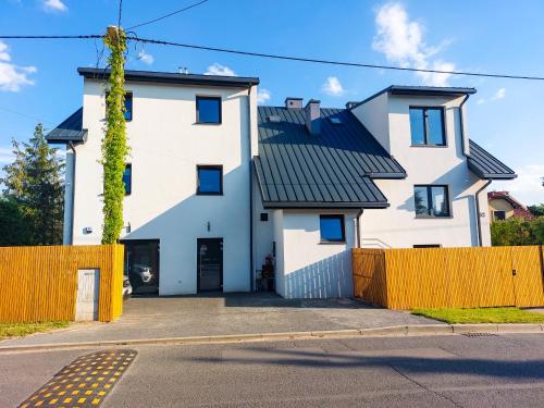 MR HOME APARTMENTS - Limba