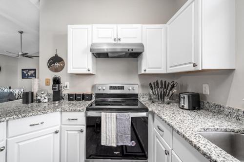 Cozy Industrial Kildaire Farms Home- near Downtown in Cary Downtown