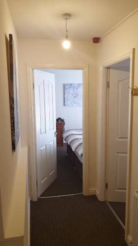 2 bedroom apartment in Greater Manchester - Apartment - Ashton under Lyne