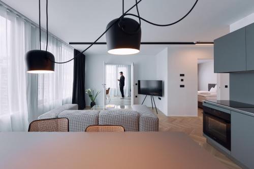 Executive One-Bedroom Apartment with Castle View image 5