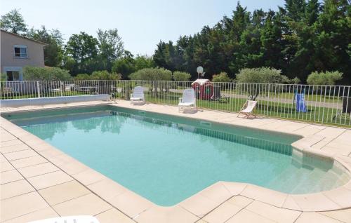 Amazing Apartment In Mallemort With Outdoor Swimming Pool - Location saisonnière - Mallemort