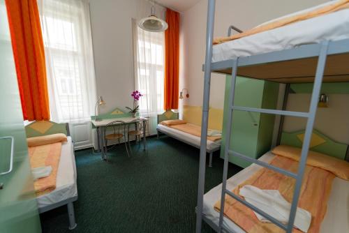 Camera condivisa, dormitorio maschile, 4 ospiti
