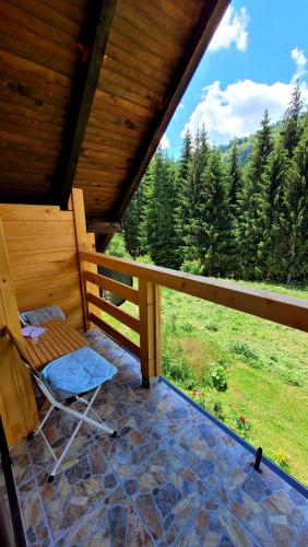 Erkély/terasz, Brvnara Miris Bora in Rača